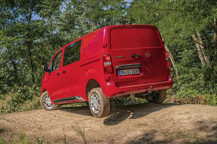  Opel Vivaro Van 4x4 2019 года  (фото 8 из 22)